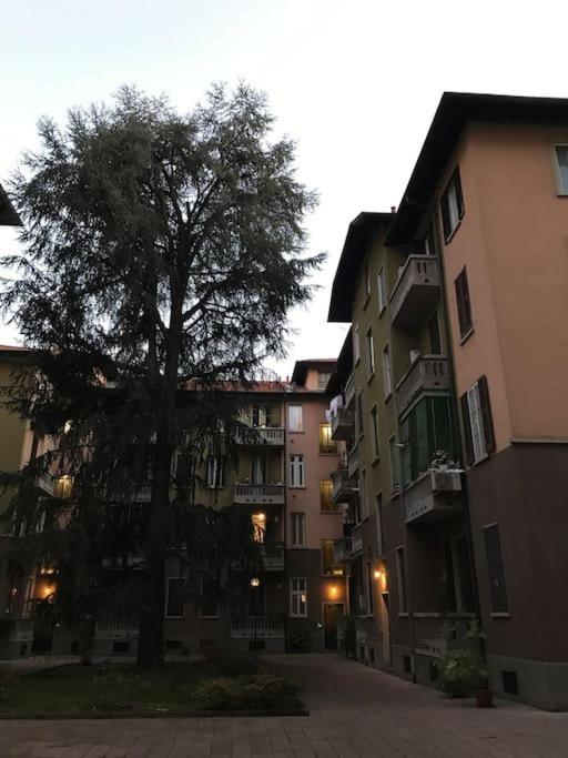 Appartamento In Zona Bocconi 밀라노 외부 사진